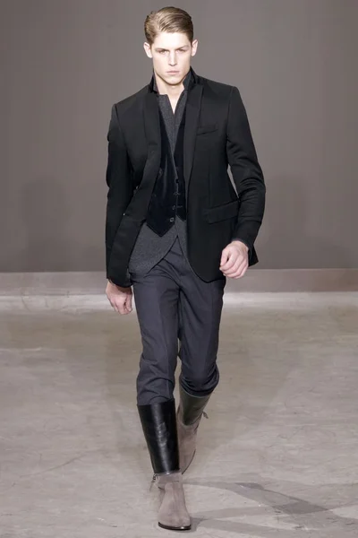 Look 49